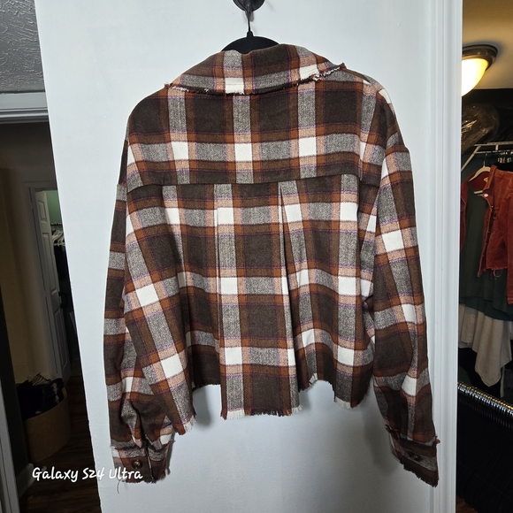 Plaid Button-Up Women's Jacket - Picture 3 of 8